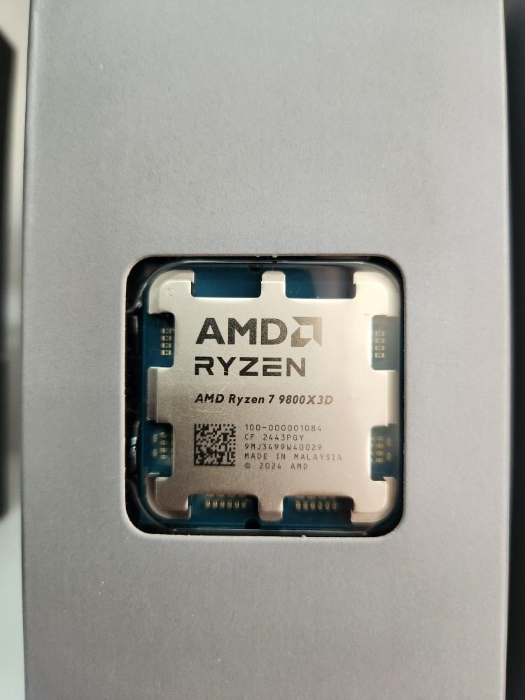 9800x3d가 입고 되었습니다