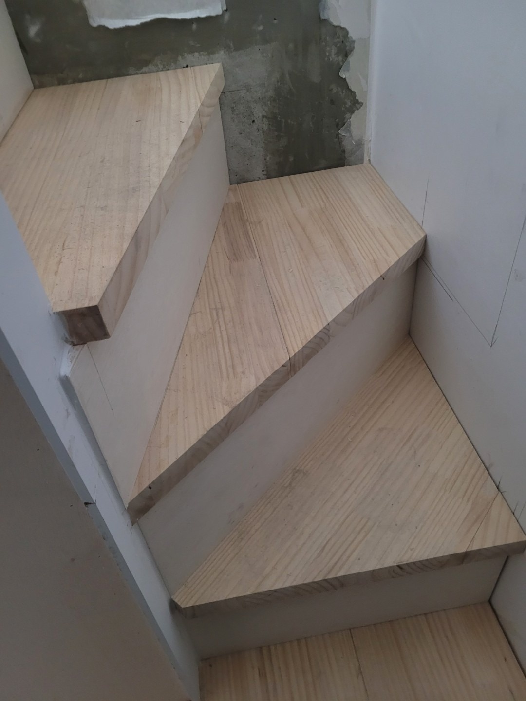 낭만목수 윤 picture 3