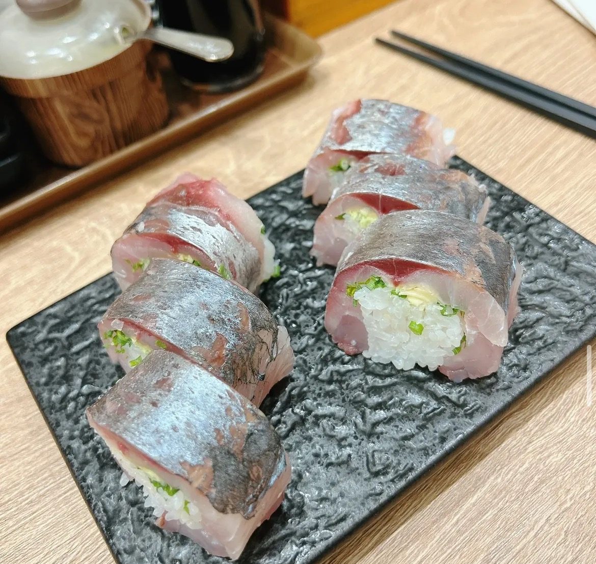 전갱이 봉 초밥 2400원 !