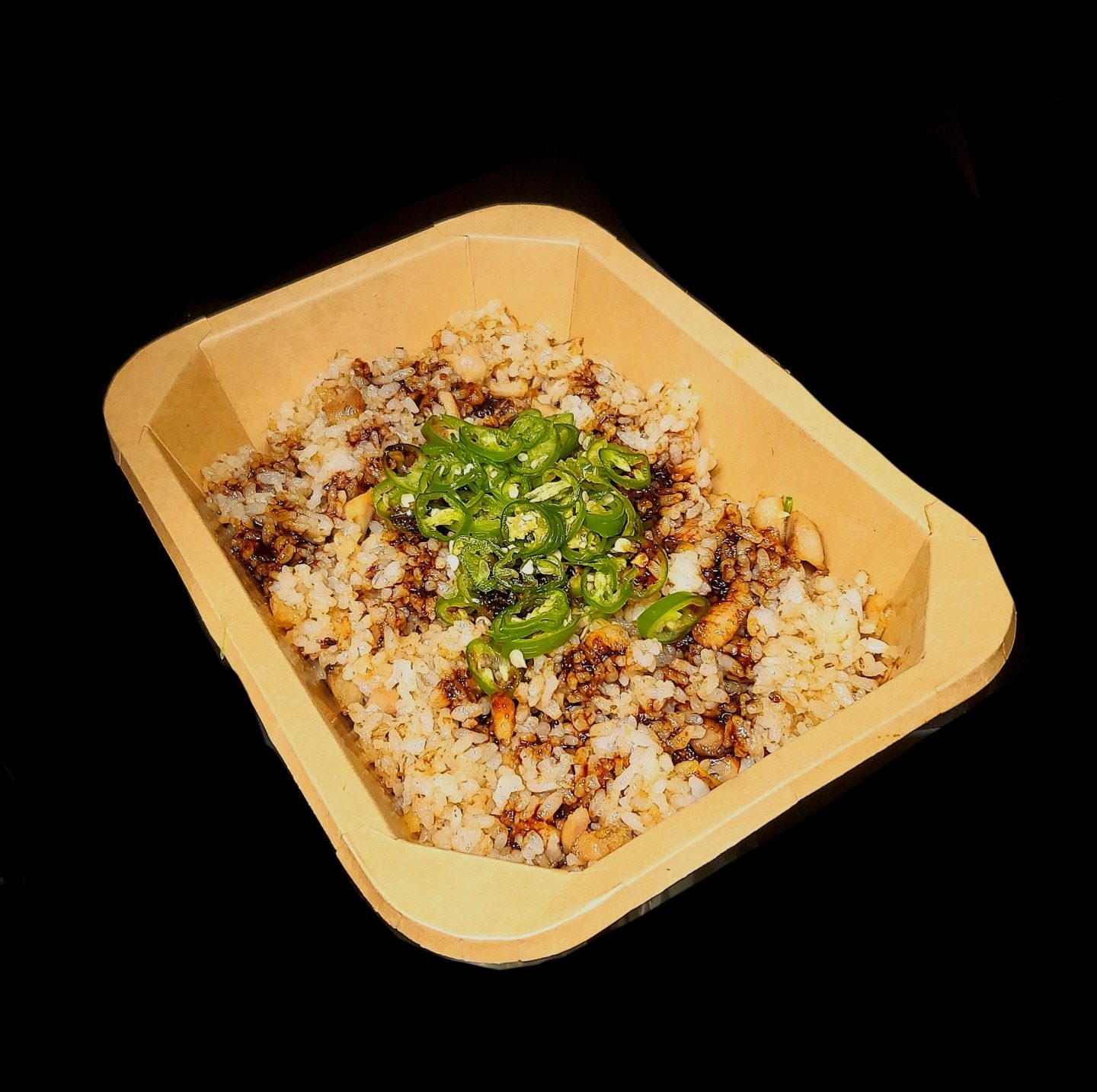 파향 뿜뿜!! 파닭볶음밥이 6600원!?