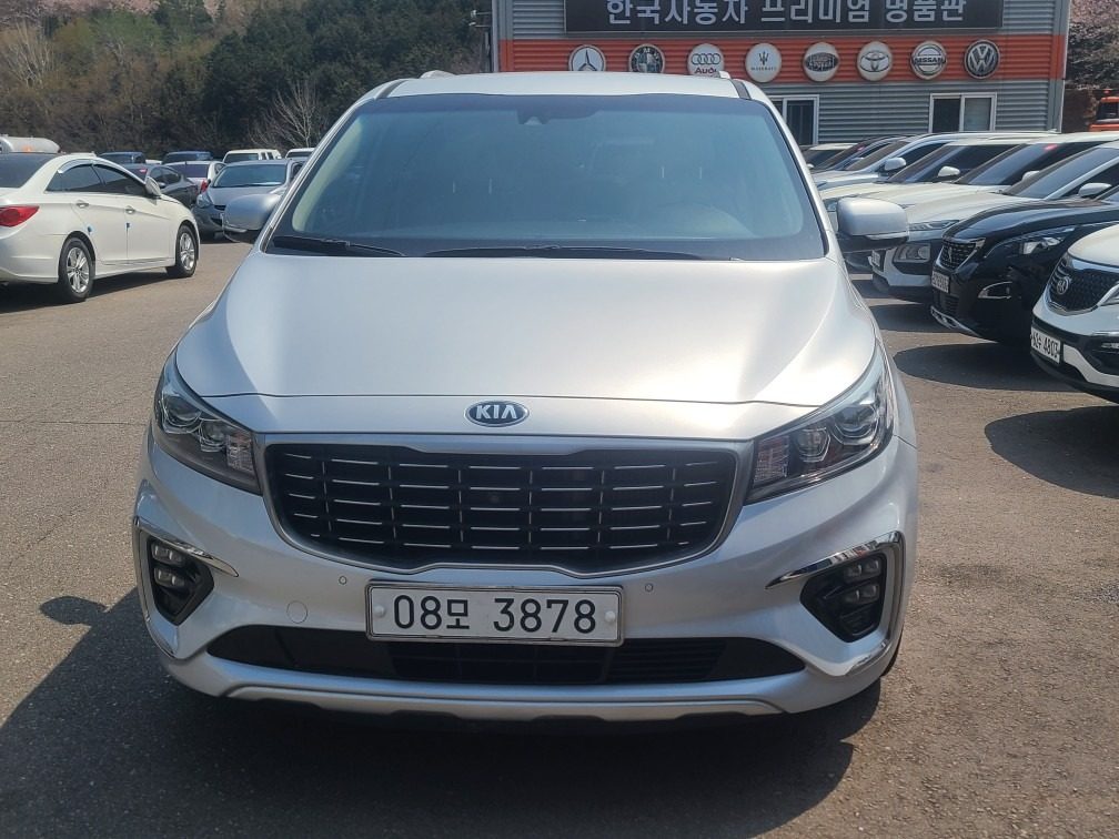 2019 더뉴카니발 노블레스 스페셜 9인승 정찰가 1900