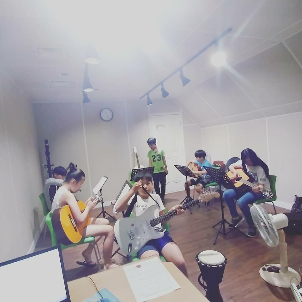 기타아일랜드 기타교습소 picture 5