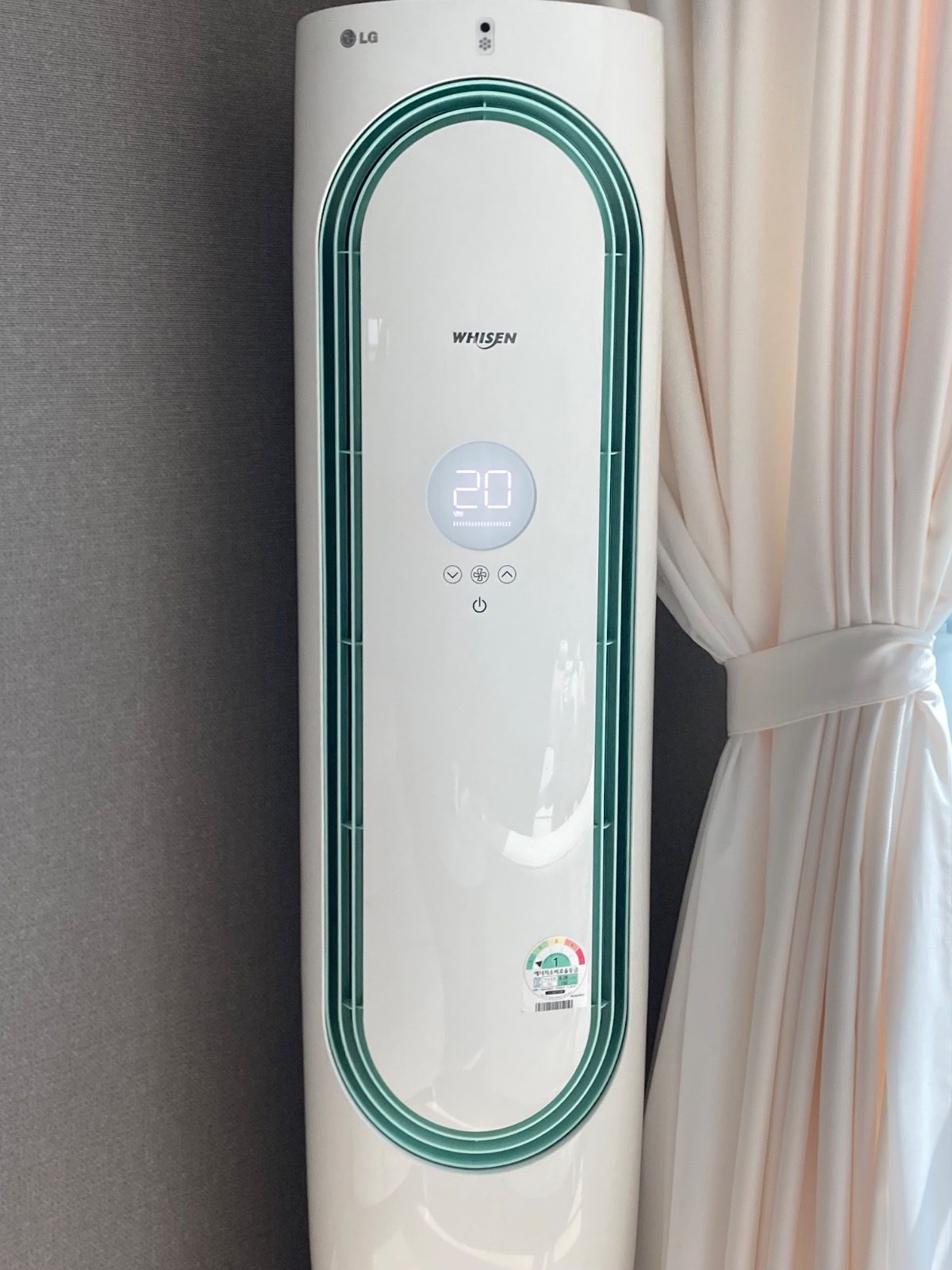 에어컨 냉매충전 , 이전설치, 분해세척 해드렸습니다