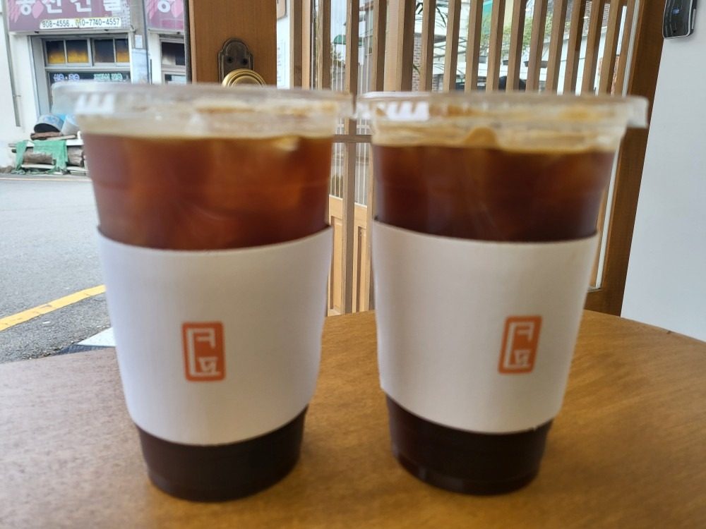 동네커피 아메리카노 테이크아웃 1+1 쿠폰