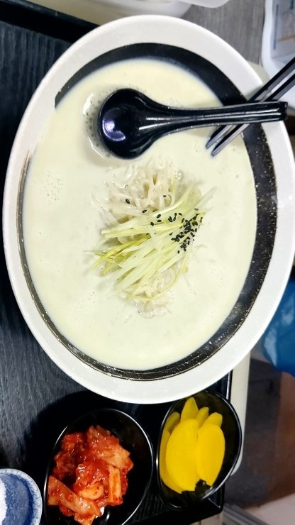 june 궁물떡볶이 picture 1