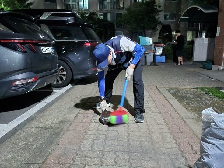 영통구 벽적골 주공아파트 미세 방충망 야간교체