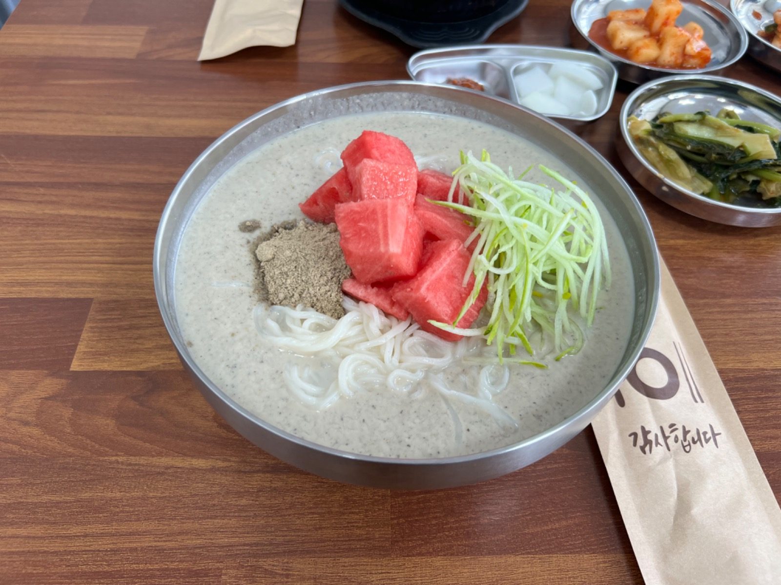 고창수박이 올라가는 콩국수맛집🍉