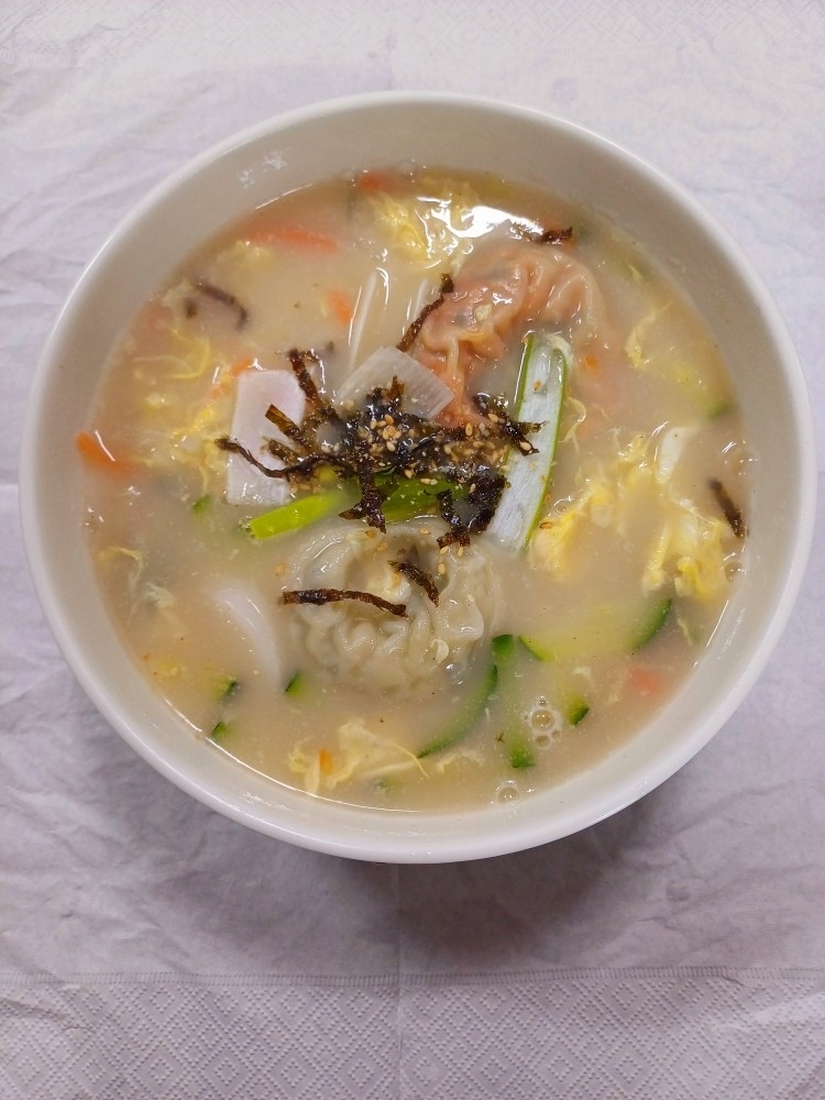 유진손수제비 picture 1