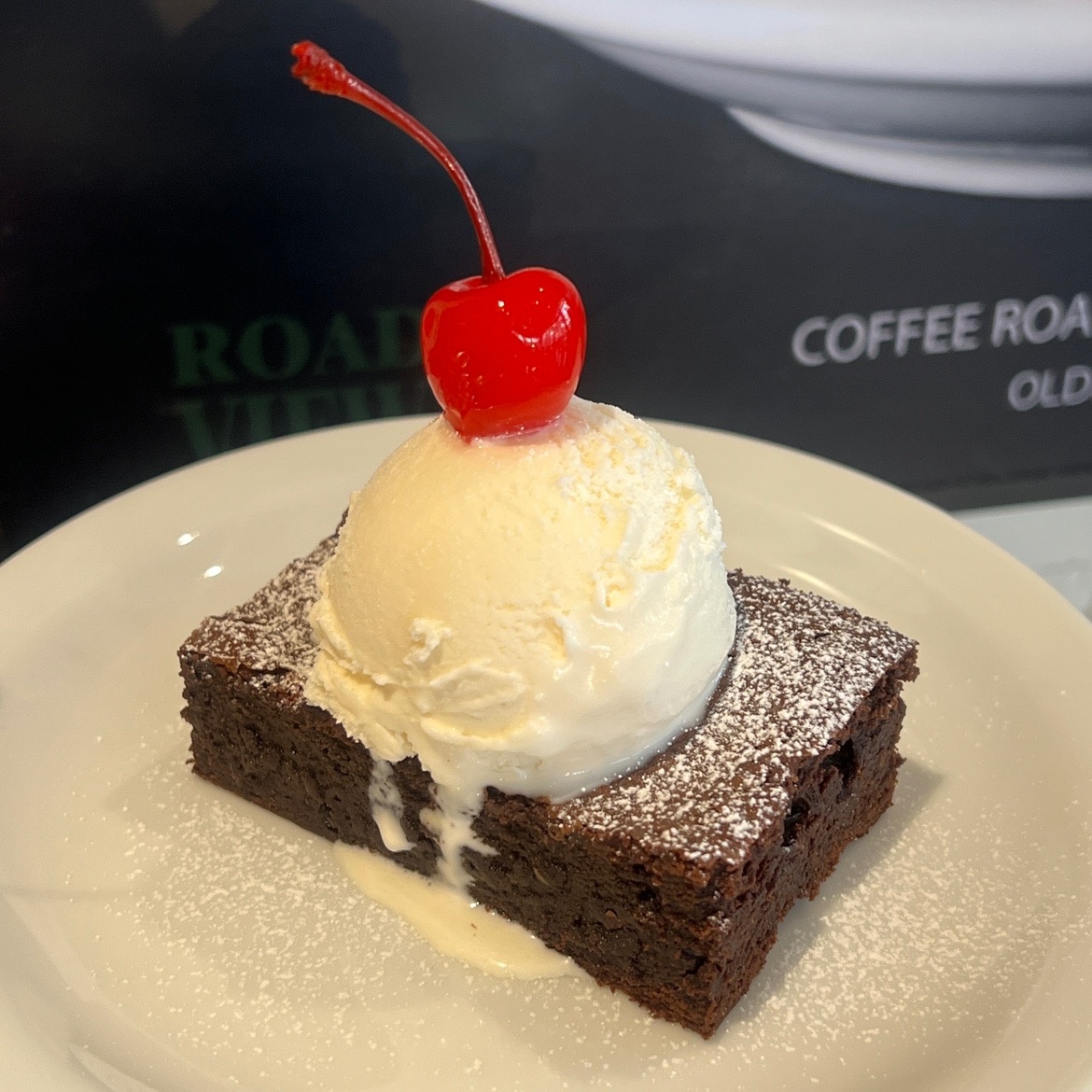 커피로드뷰 수원광교점 picture 2