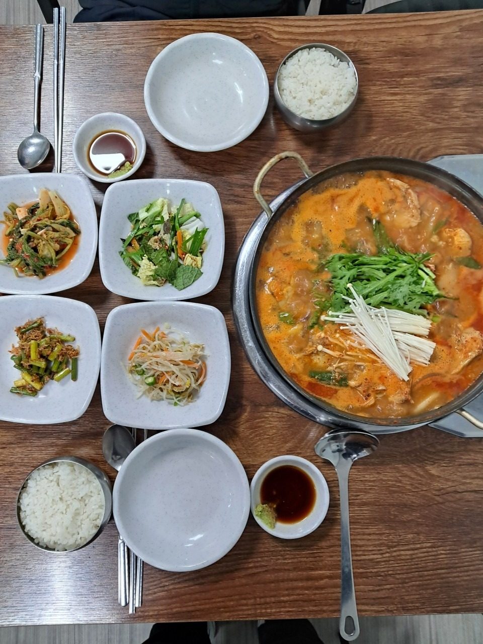 만수시장 생선구이 92찌개100반!