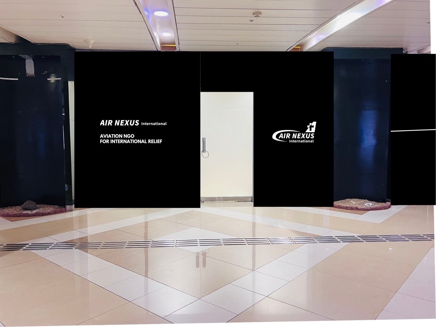 김포공항 국제선 지하 사무실