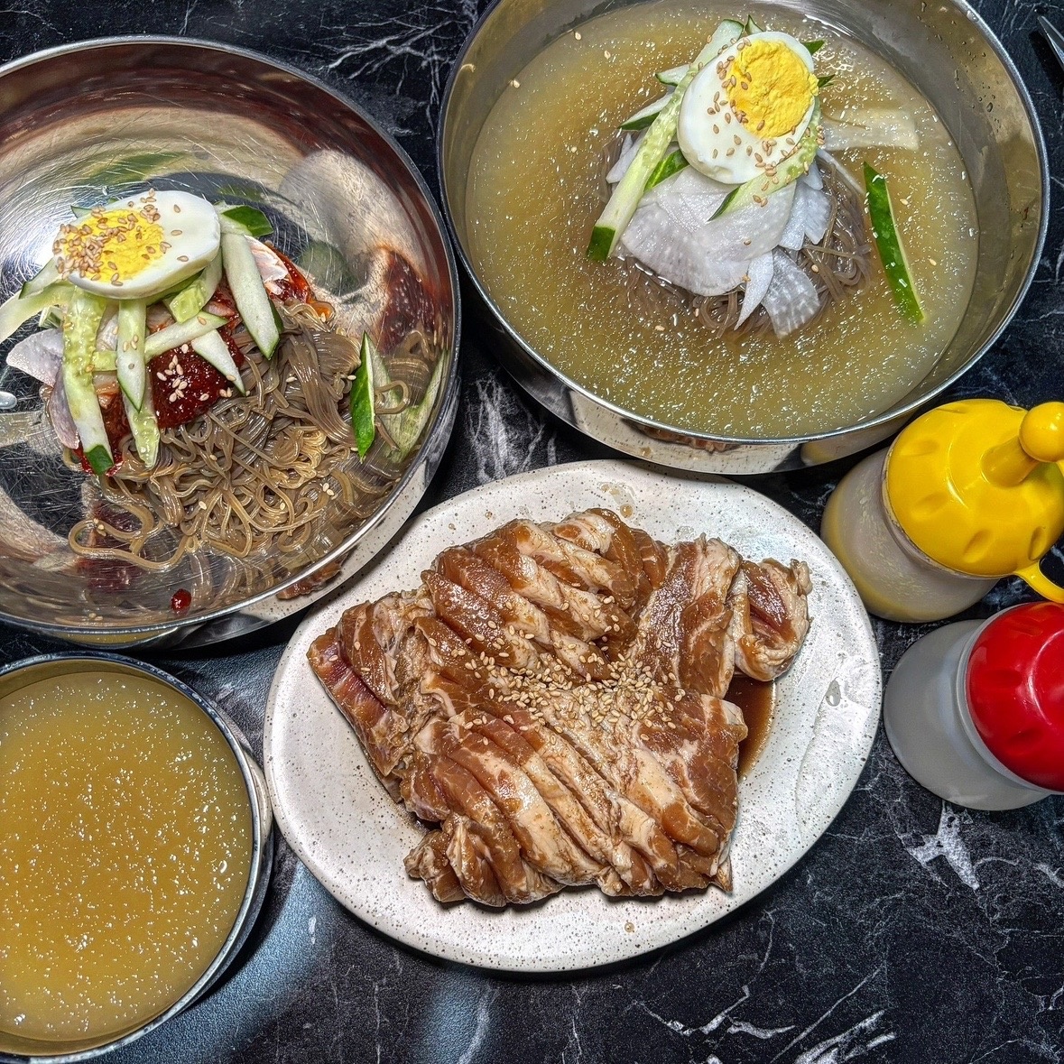 극락돈 정발산점 picture 5