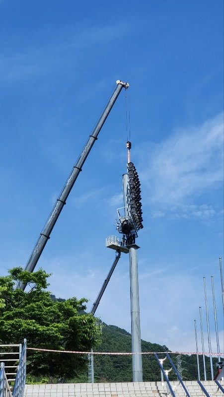 창원 축구센타 조명탑공사