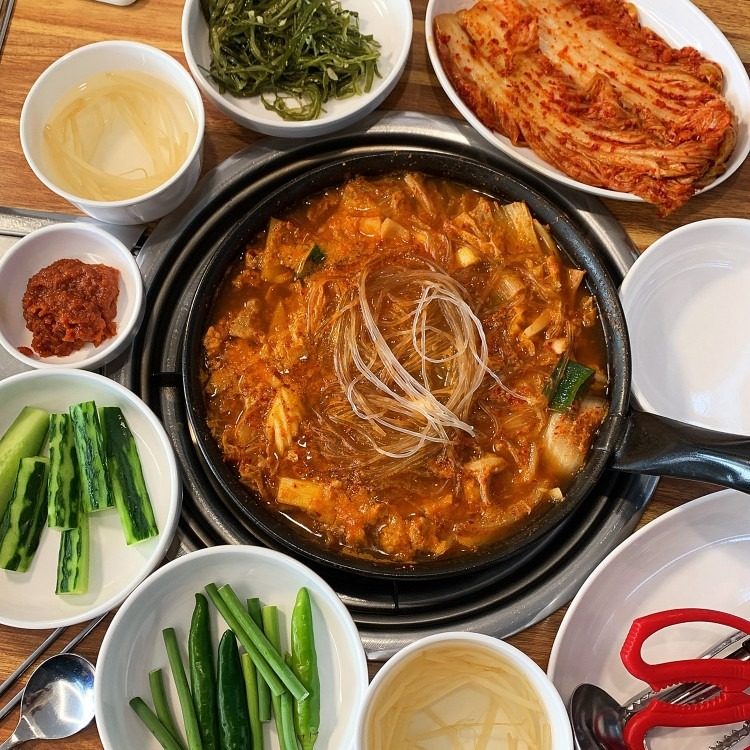 국밥가격에 국밥보다 든든한 곱창전골 맛집 양념 쭈꾸미 맛집