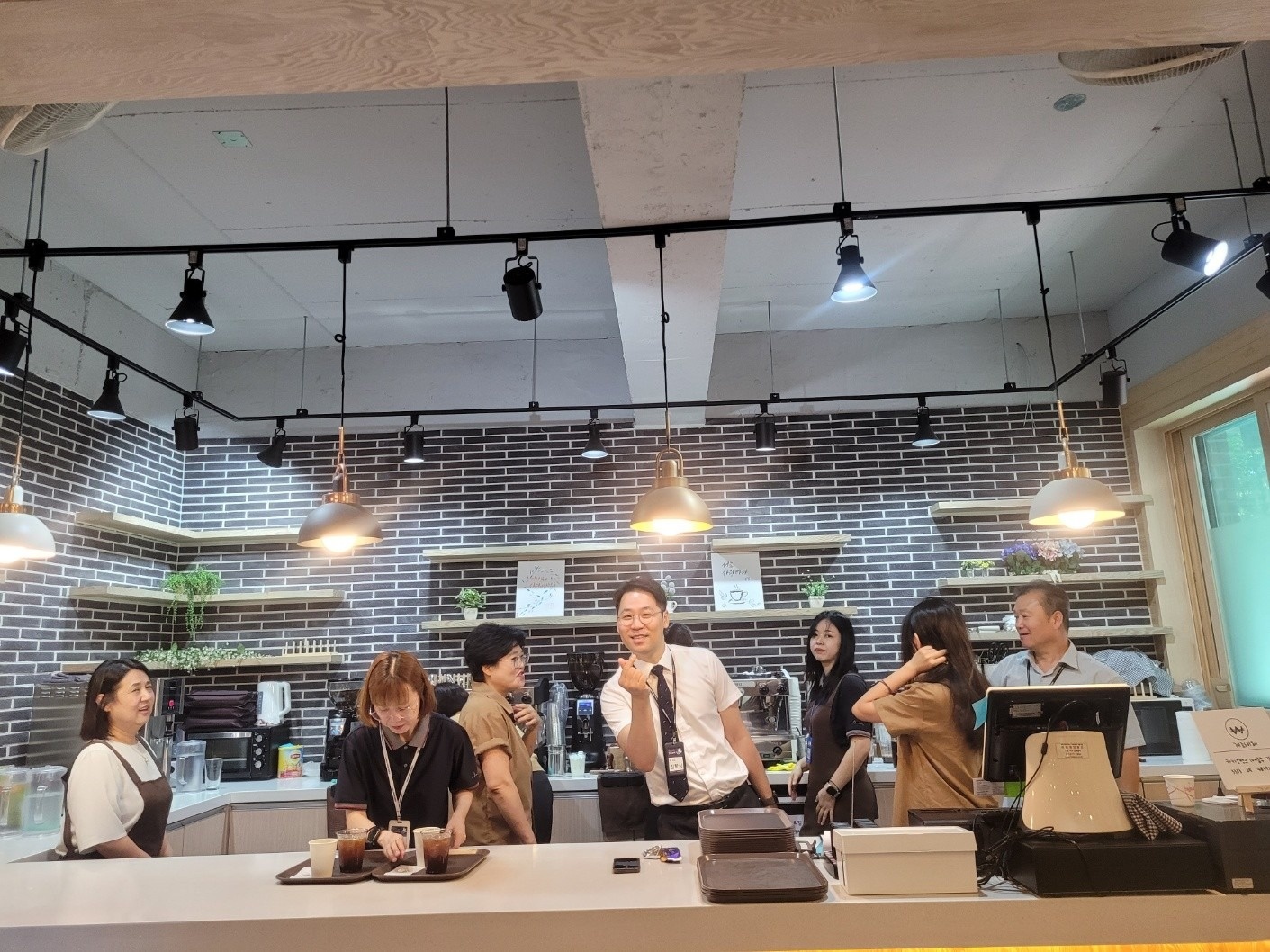 커피하다&꽃물을만나다 picture 7