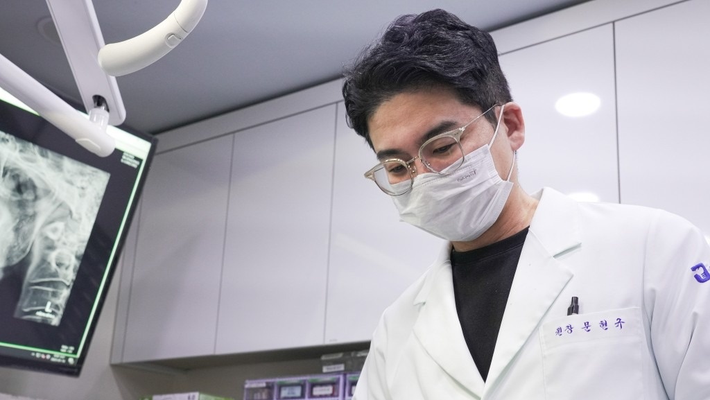 간석정플란트치과의원 picture 2