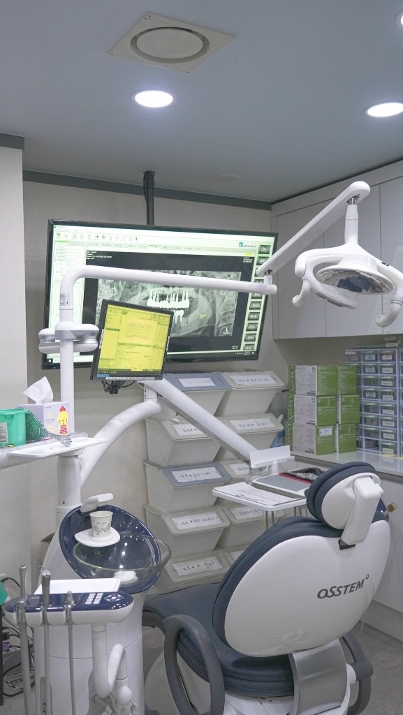 간석정플란트치과의원 picture 5
