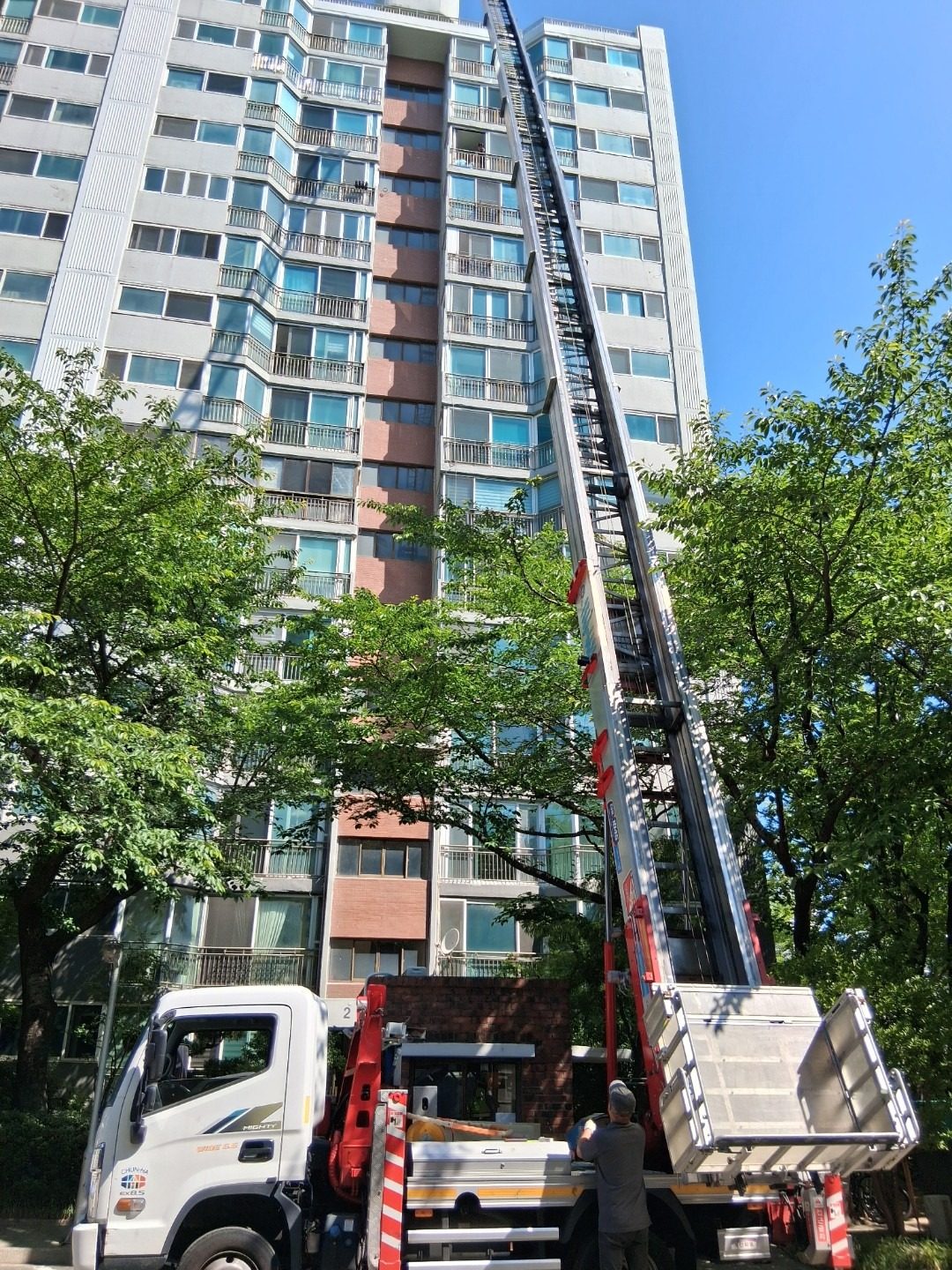 부산 사다리 상차 작업