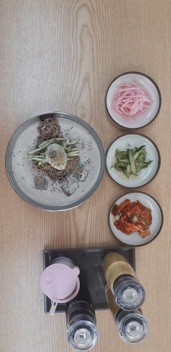 고봉막국수