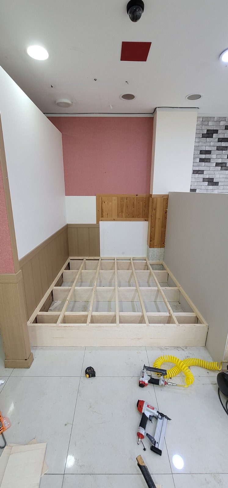 침대 프레임 공사