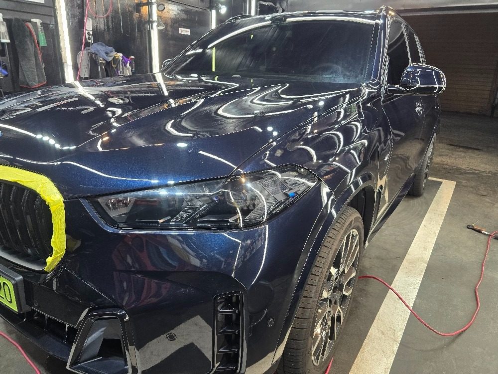 BMW X5 광택 복원 + 유리막 코팅 + 실내 크리닝