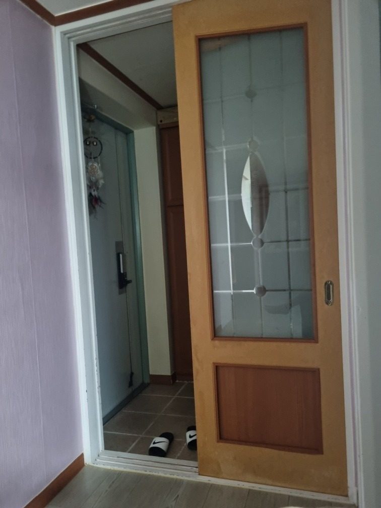 아파트 현관 중문철거 