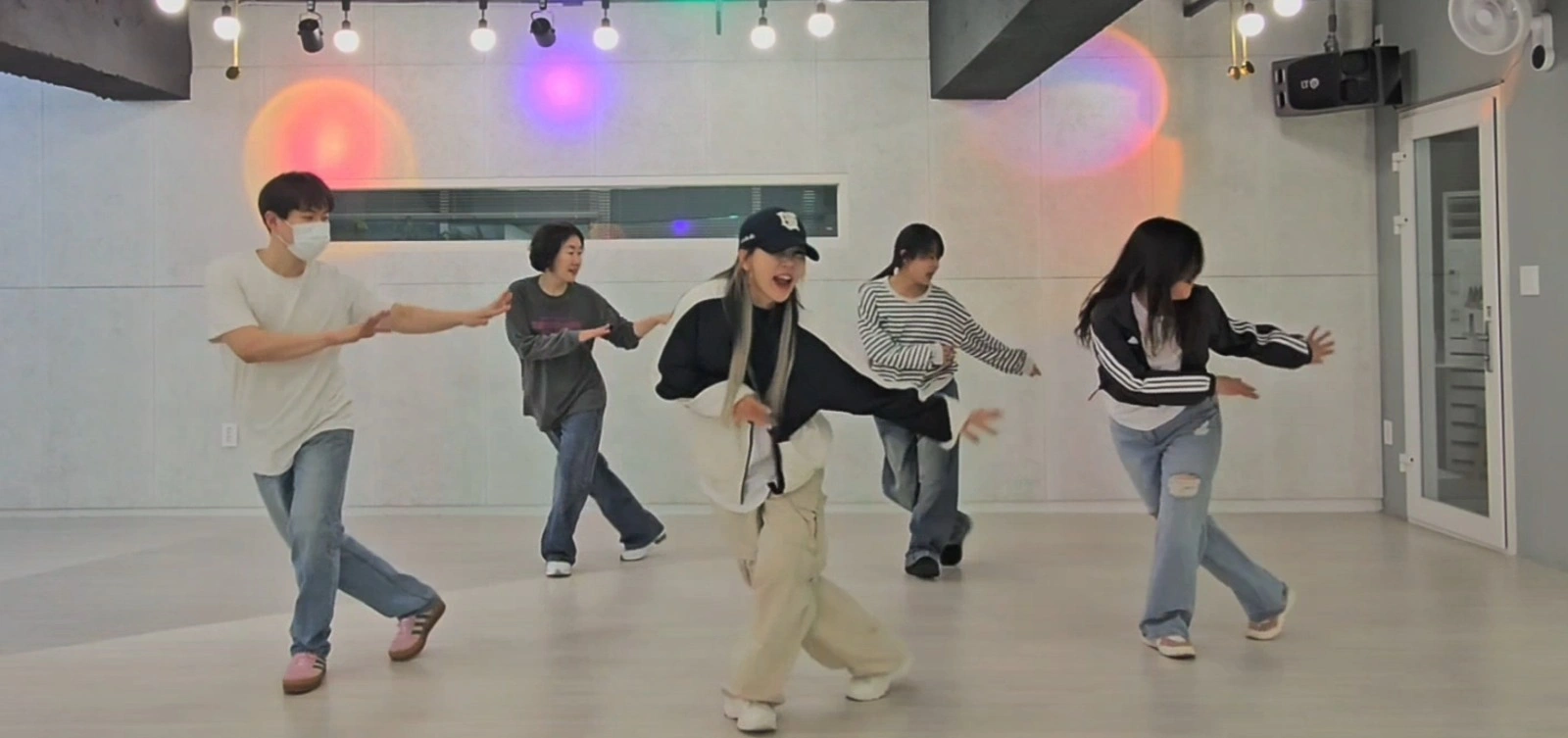 SP댄스아카데미창원점 | 경상남도 창원시 성산구 가음동 | 댄스/무용클래스 | 당근 동네 업체