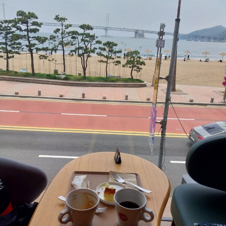 진상윤