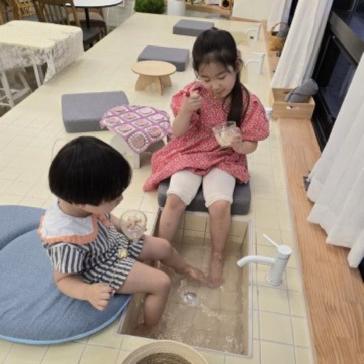 에이프릴앤릴리
