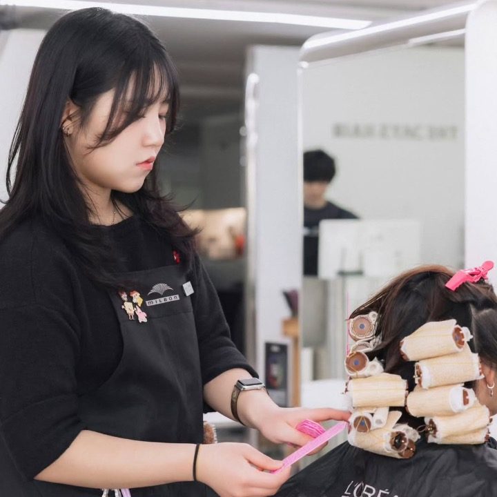 더데이즈헤어 아은