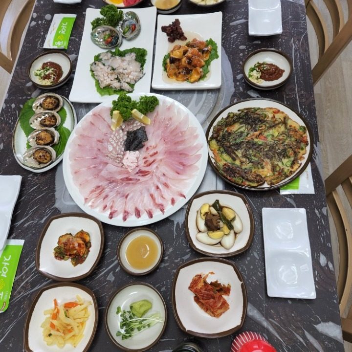 해녀소녀식당 횟집