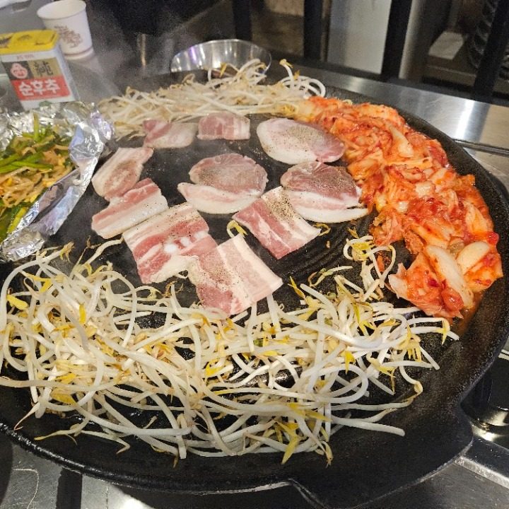 부뚜막 솥뚜껑삼겹살
