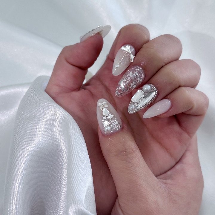네일 윤슬