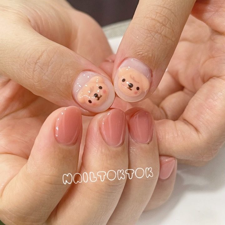 네일톡톡