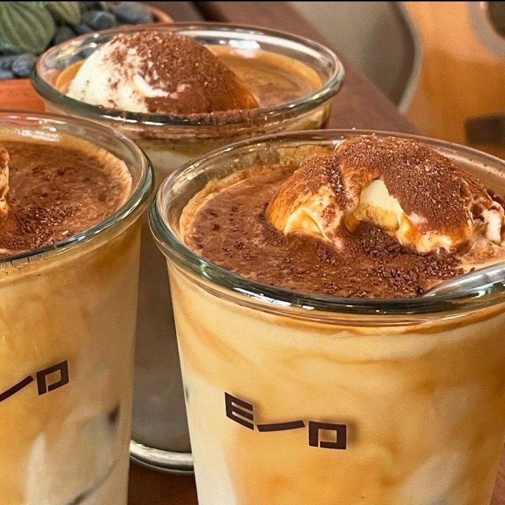 틈 커피