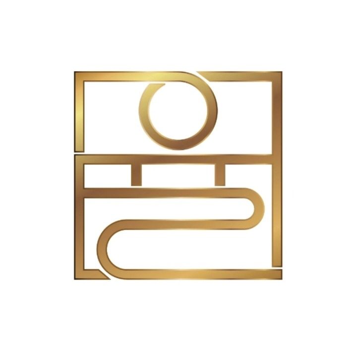율 스튜디오
