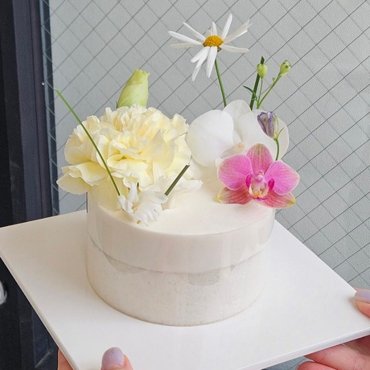 이주의 꽃 케이크