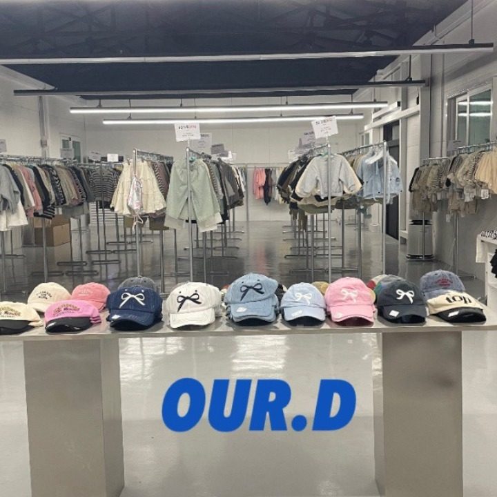 창고형 아동복 매장 아워드 OUR.D