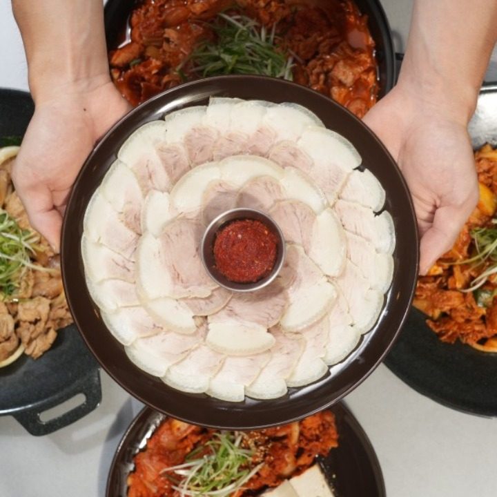 본제육