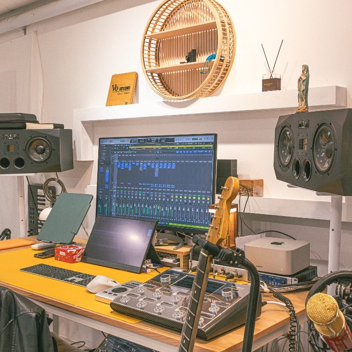 VO STUDIO ART PLACE