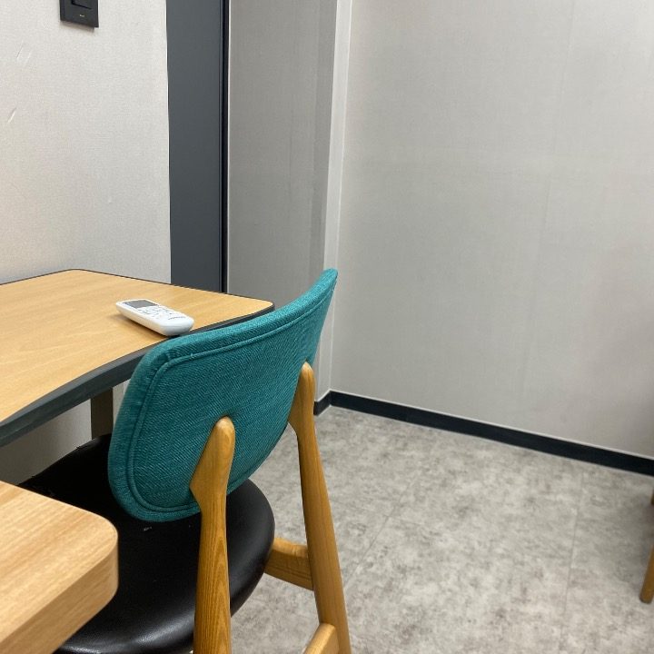 학생의 유료책방