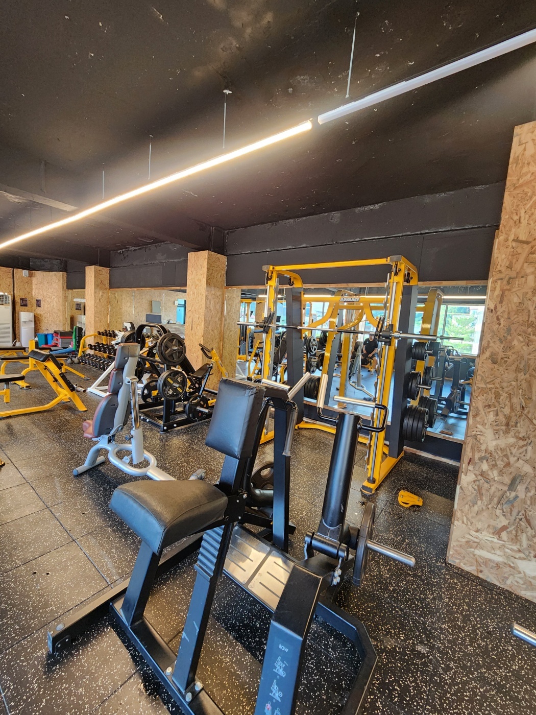 고릴라GYM 홍대점 picture 2