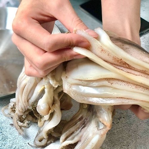 반건조 오징어 마리당 2,990원 딱 30세트만 뿌려요