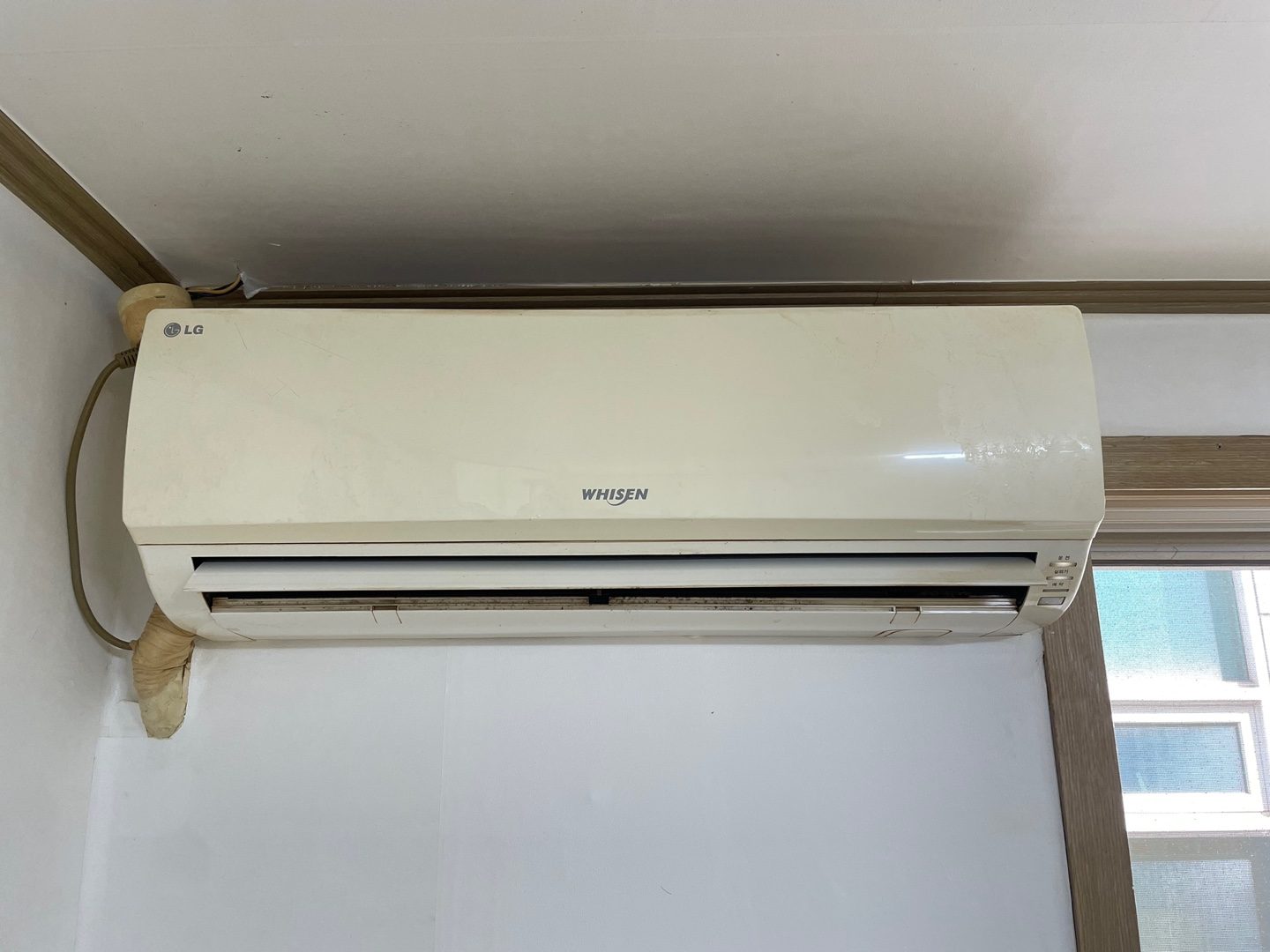 벽걸이 에어컨 청소과정 