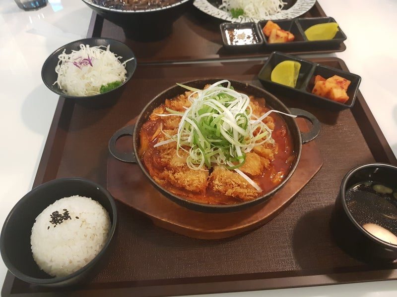 점심에 줄 서던 그 맛, 오늘은 저녁에 쿠폰으로! 