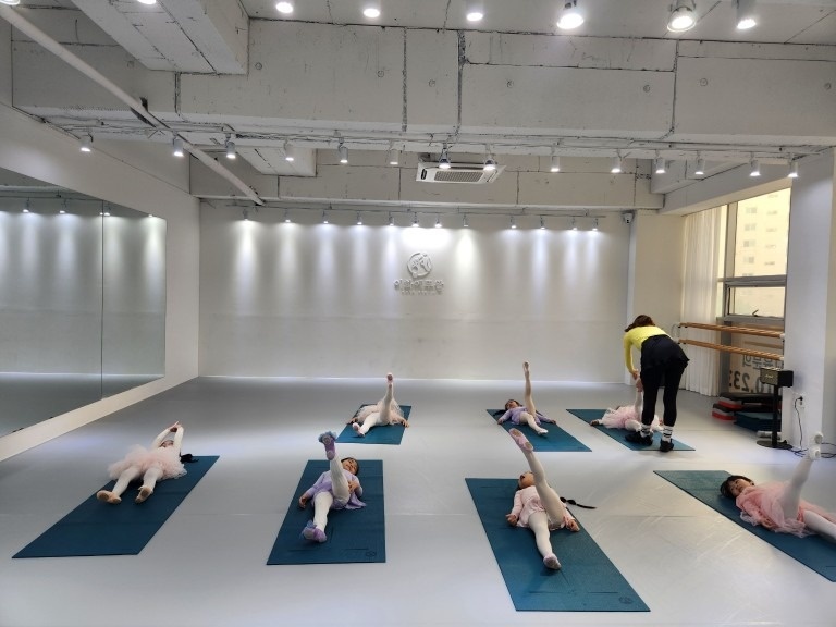 이화에뚜왈발레학원 picture 7