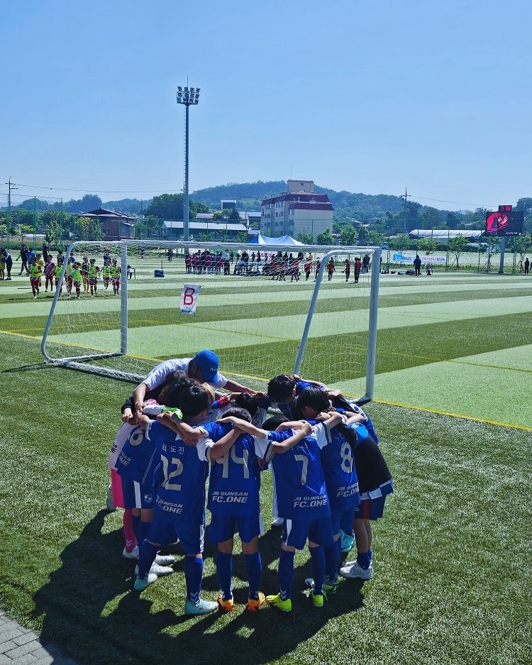 군산 FC.ONE 축구교실 겨울방학특 picture 1