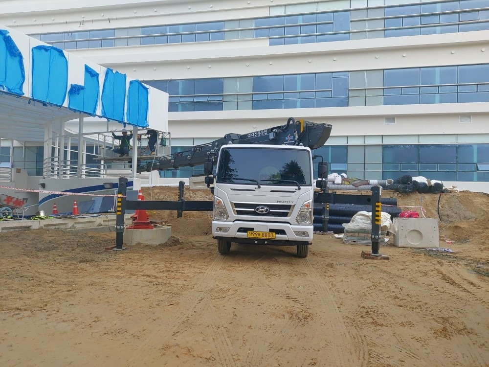 고소작업차 임대전문 picture 1