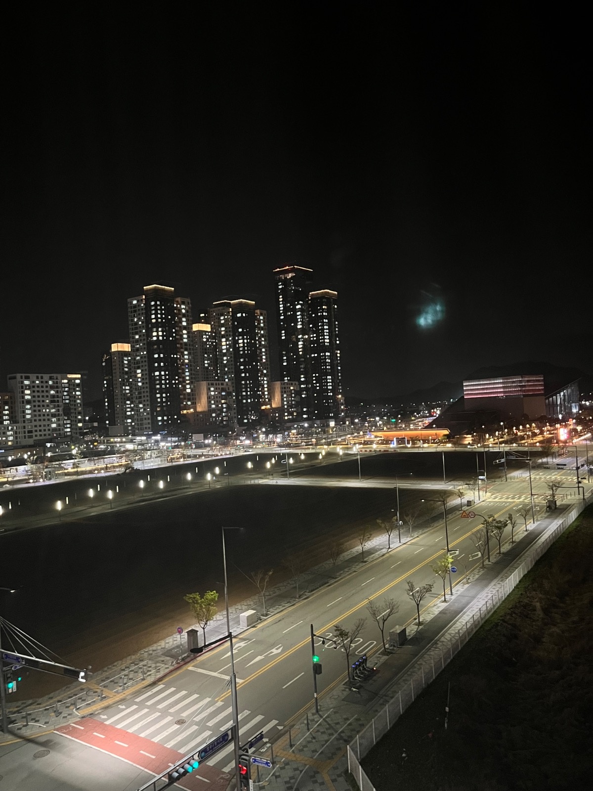 식스 뮤직 크리에이티브 picture 4