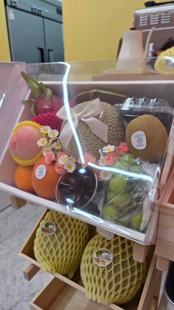 과일먹고 picture 4